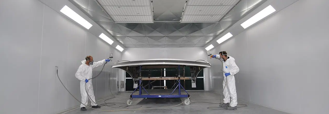 Cabina de pintura en la industria de automoción