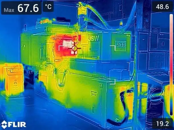 Imagen térmica de una máquina de producción
