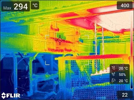 Imagen térmica de la colada de vidrio fundido